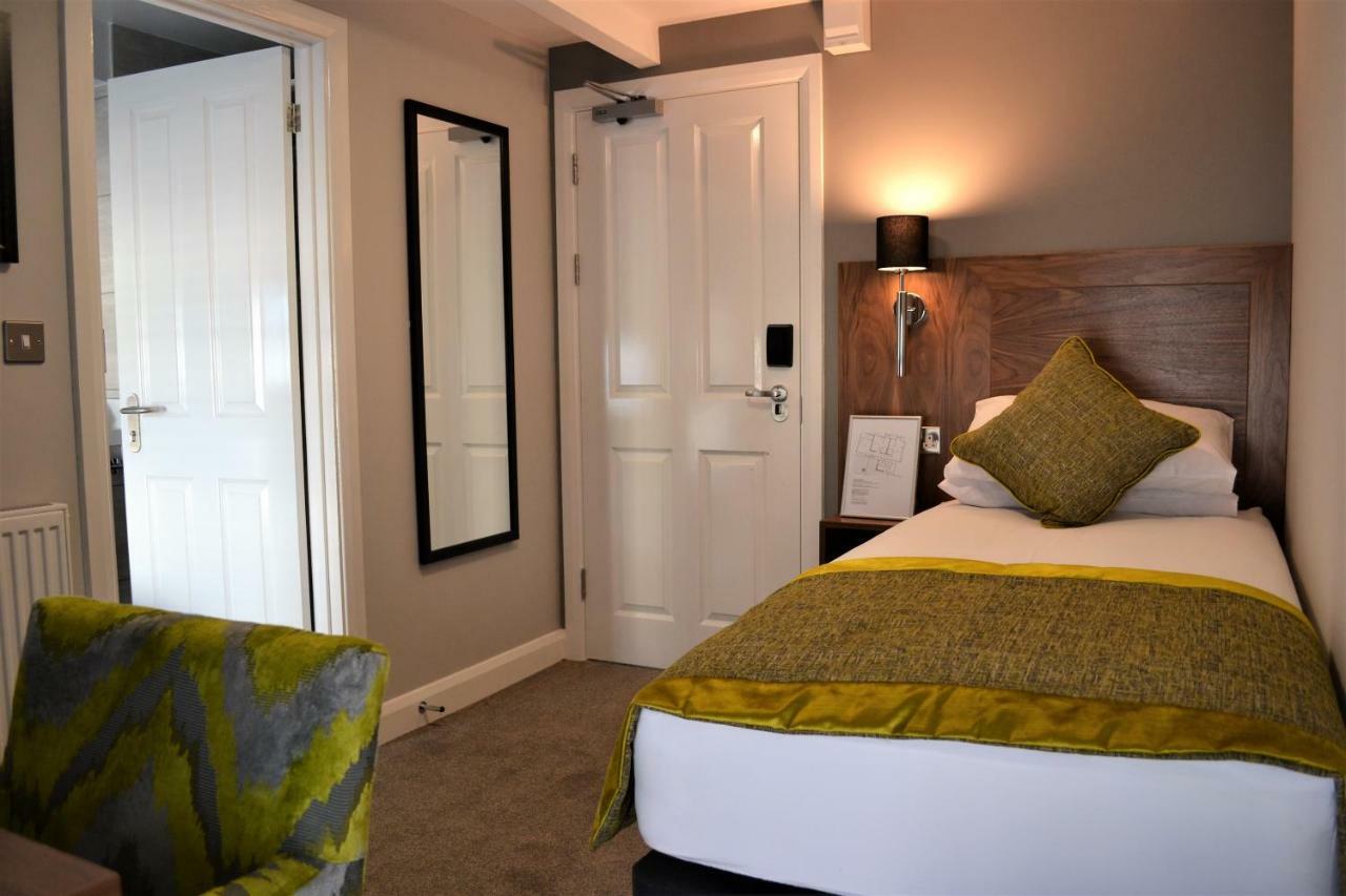 New Park Hotel Carmarthen Extérieur photo