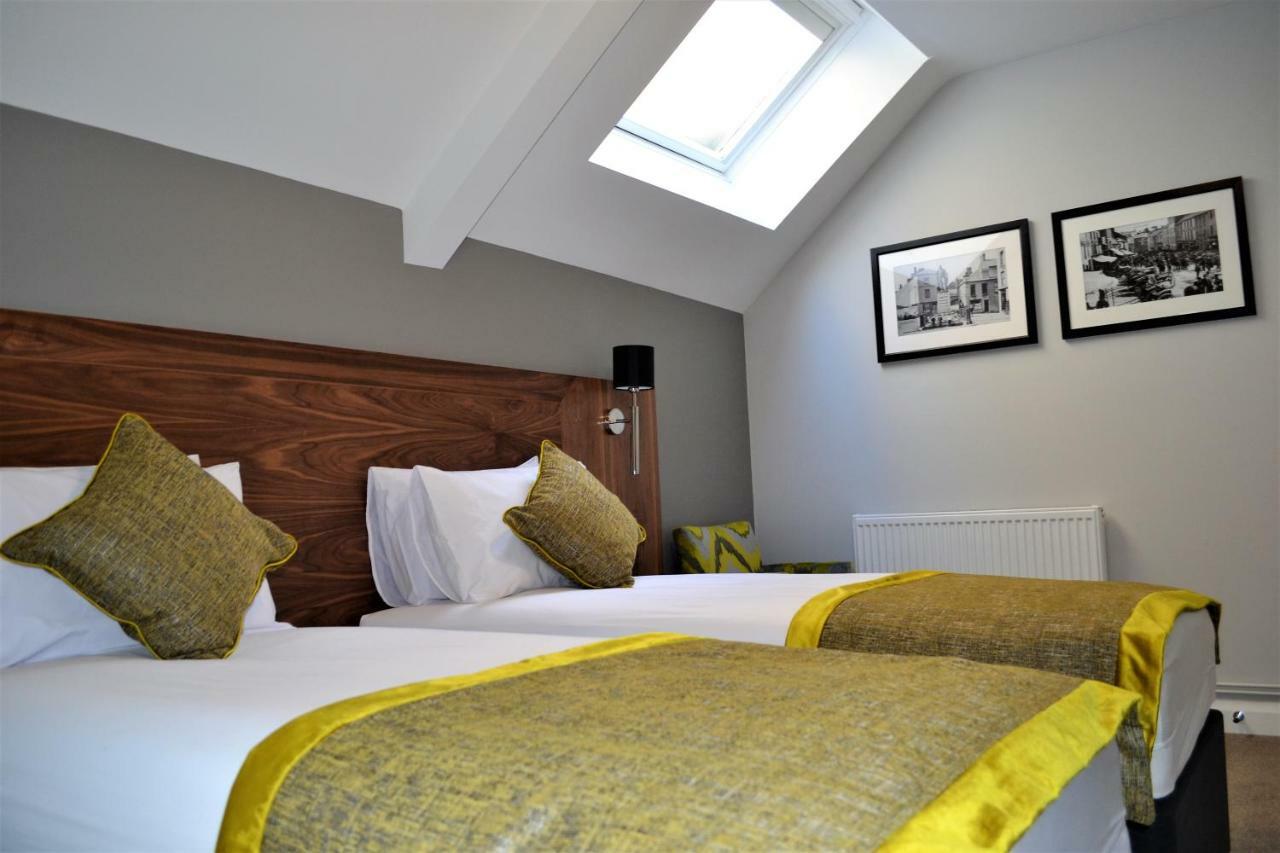 New Park Hotel Carmarthen Extérieur photo