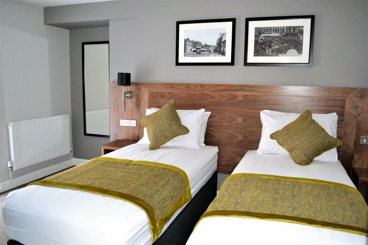 New Park Hotel Carmarthen Extérieur photo